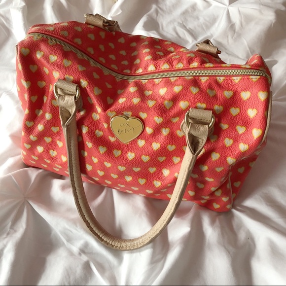 Betsey Johnson Handbags - AUTHENTIC Betsey Johnson purse